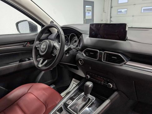 Certified 2025 MAZDA CX-5 Carbon Edition image 37