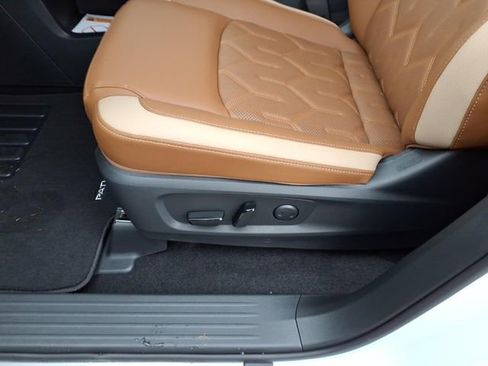 New 2026 Nissan Pathfinder Platinum image 7