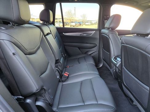 New 2025 Cadillac XT6 Luxury image 29