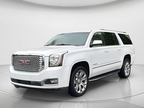 Used 2017 GMC Yukon XL Denali w/ Open Road Package image 34