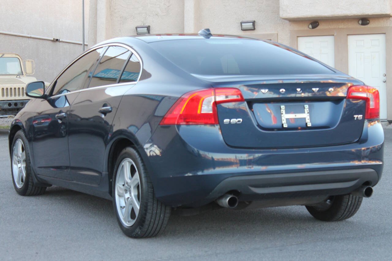 Used 2012 Volvo S60 T5 w/ Climate Pkg FWD image 5