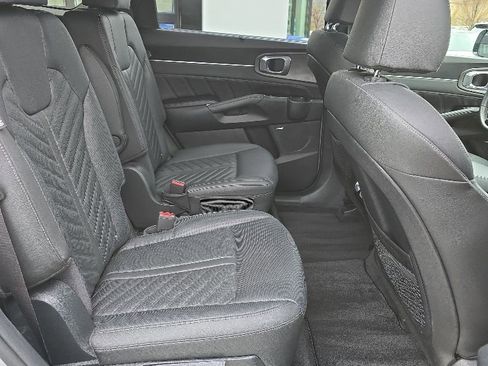 Used 2025 Kia Sorento SX Prestige AWD/4WD image 11
