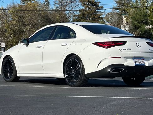 Used 2025 Mercedes-Benz CLA 250 4MATIC image 3