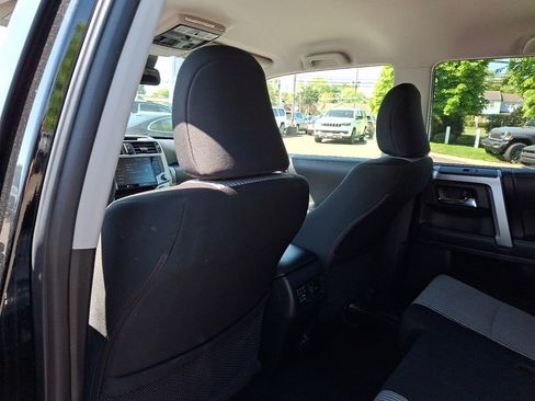 Used 2024 Toyota 4Runner SR5 RWD image 21