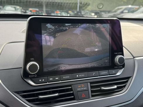 Used 2024 Nissan Altima 2.5 SR FWD image 30