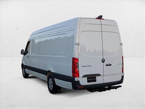 New 2025 Mercedes-Benz Sprinter 2500 image 9