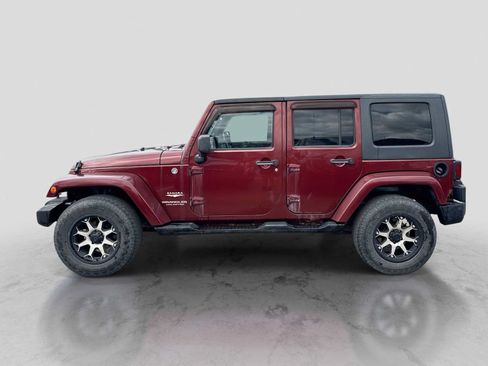 Used 2008 Jeep Wrangler Unlimited Sahara AWD/4WD image 2