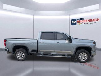 Used 2026 Chevrolet Silverado 2500 High Country w/ Technology Package AWD/4WD video 3