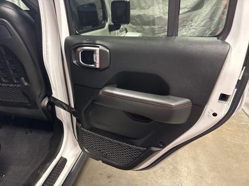 Used 2019 Jeep Wrangler Unlimited Rubicon image 22