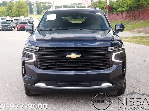 Used 2024 Chevrolet Tahoe LT RWD image 2