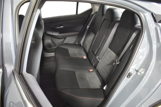 Certified 2025 Nissan Sentra SR FWD image 27