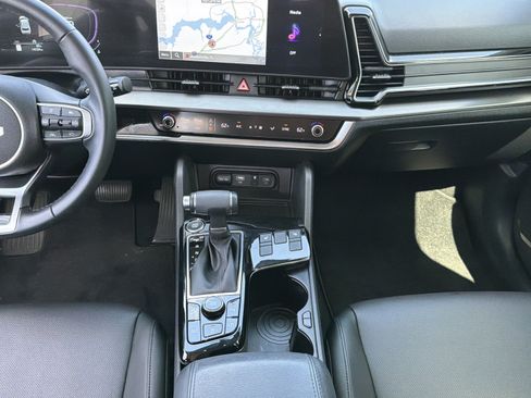 Certified 2025 Kia Sportage EX w/ Premium Package FWD image 11