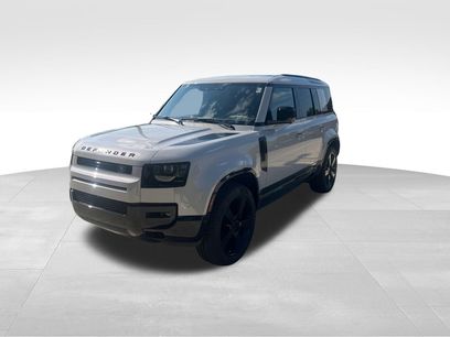 New 2026 Land Rover Defender 110 X-Dynamic SE