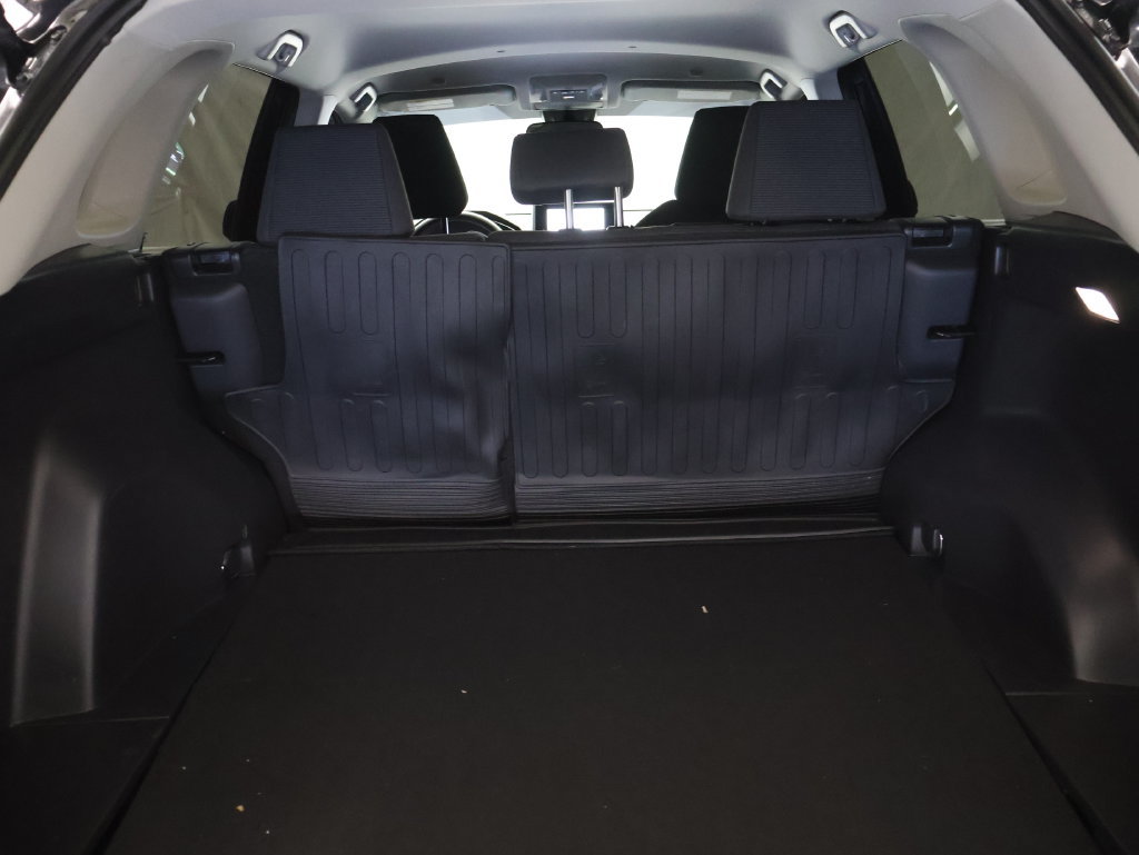 Used 2025 Toyota RAV4 LE FWD image 13
