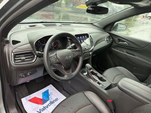 Used 2024 Chevrolet Equinox RS w/ RS Leather Package FWD image 10