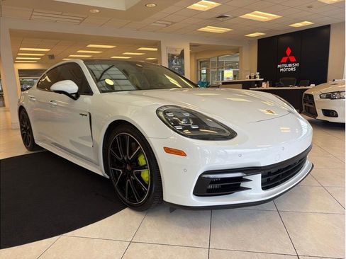 Used 2019 Porsche Panamera 4 AWD/4WD image 3