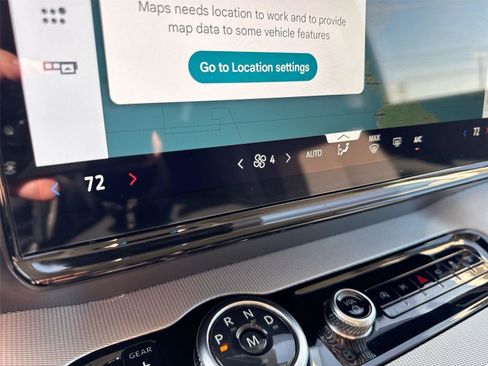 Certified 2025 Ford Expedition Active image 17