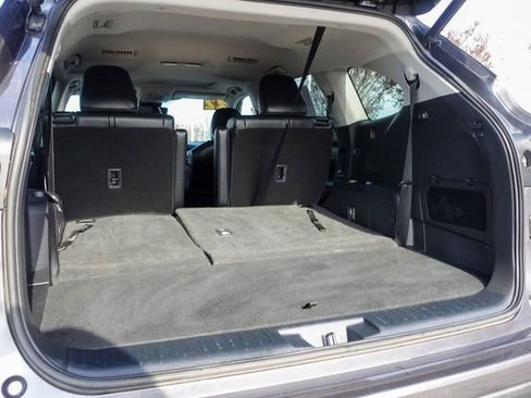 Certified 2022 Toyota Highlander XLE image 34