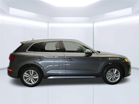 Certified 2023 Audi Q5 2.0T Premium w/ Convenience Package AWD/4WD image 10