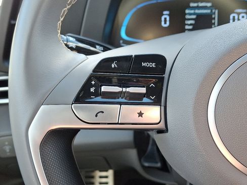 Certified 2025 Hyundai Elantra Sport image 21