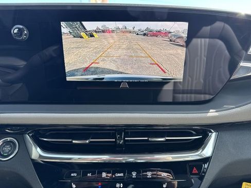 New 2026 Buick Envista Avenir image 17