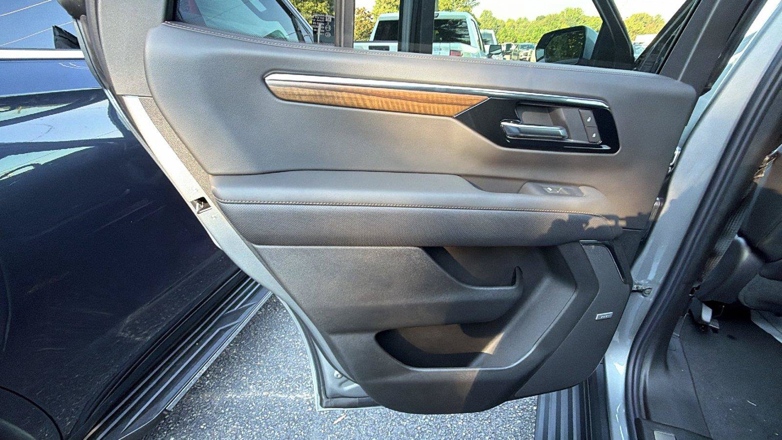 New 2027 Chevrolet Tahoe High Country AWD/4WD image 19