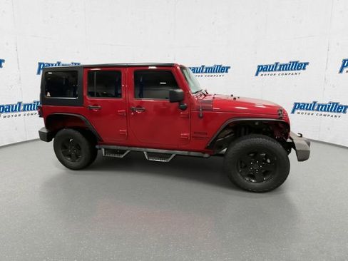 Used 2014 Jeep Wrangler Unlimited Sport image 13
