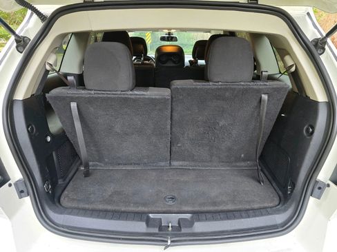 Used 2019 Dodge Journey SE w/ Premium Group image 5