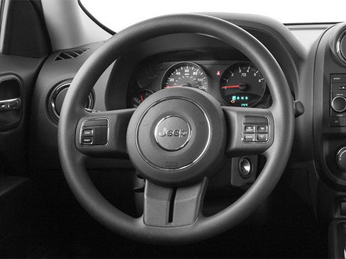 Used 2014 Jeep Patriot Sport w/ Power Value Group FWD image 9