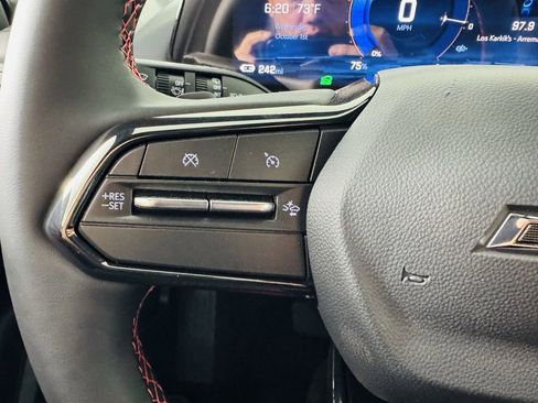 Used 2025 Chevrolet Equinox EV RS image 11