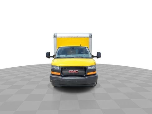 Used 2021 GMC Savana 3500 Extended w/ Power Convenience Package RWD image 3