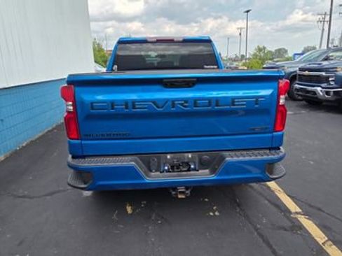 Used 2023 Chevrolet Silverado 1500 RST w/ LPO, Dark Essentials Package AWD/4WD image 4