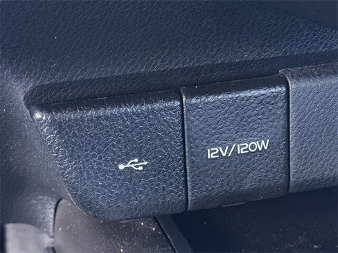 Used 2023 Toyota Camry SE image 21