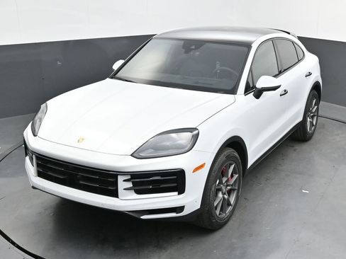 New 2025 Porsche Cayenne S image 40