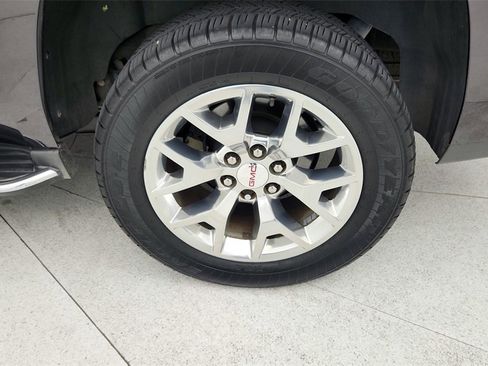 Used 2016 GMC Yukon SLE w/ Convenience Package image 28