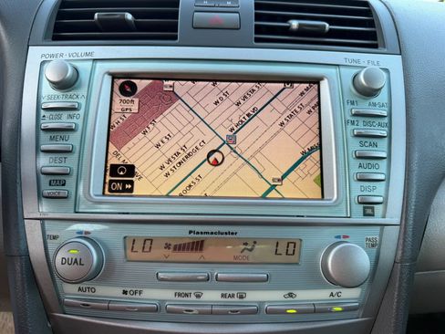 Used 2009 Toyota Camry Hybrid FWD image 25