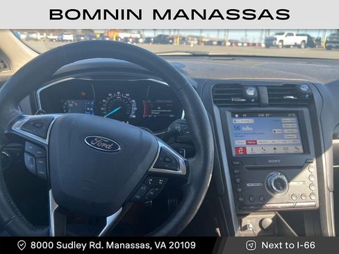 Used 2018 Ford Fusion Titanium image 7