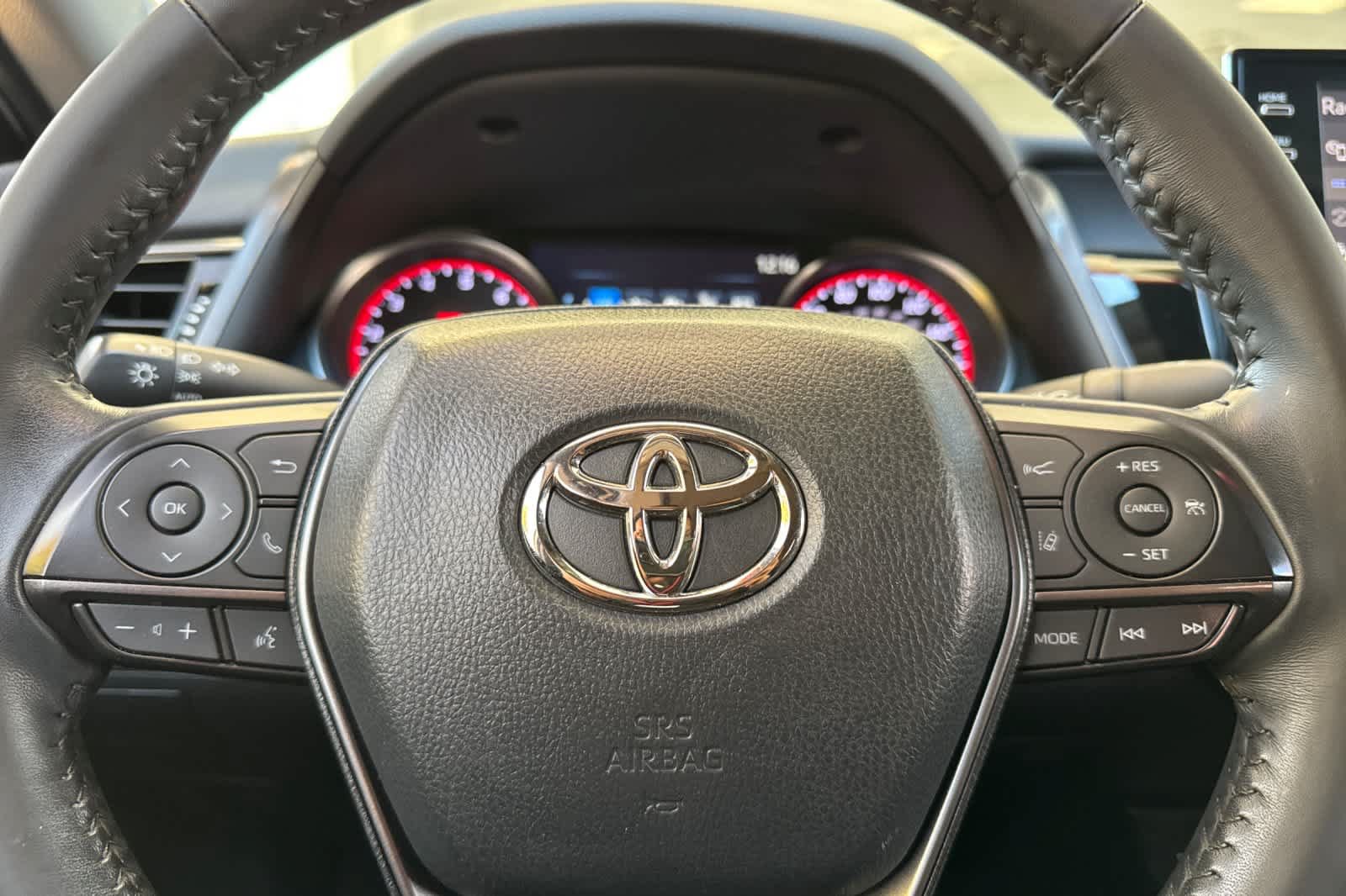 Used 2023 Toyota Camry XSE FWD image 15