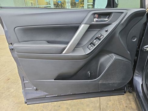 Used 2015 Subaru Forester 2.0XT Premium image 12