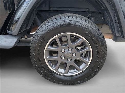 Used 2020 Jeep Gladiator Overland w/ Popular Equipment Package AWD/4WD image 8