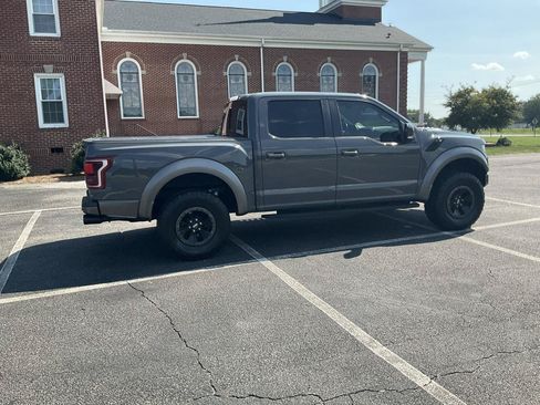 Used 2018 Ford F150 Raptor w/ Equipment Group 802A Luxury AWD/4WD image 5