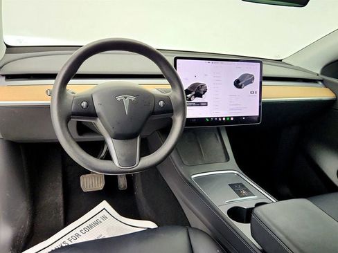 Used 2022 Tesla Model Y Long Range AWD/4WD image 11