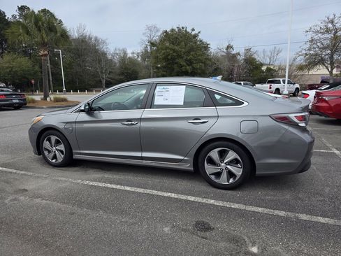 Used 2017 Hyundai Sonata Plug-In Hybrid image 5