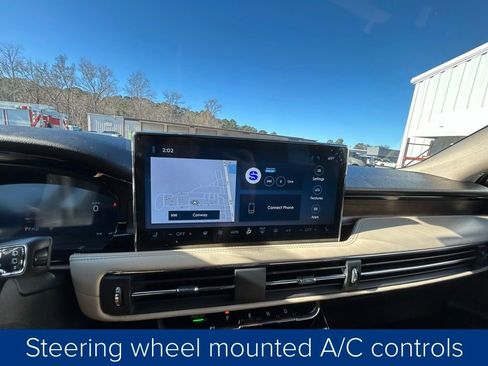 Used 2025 Lincoln Corsair Reserve w/ Equipment Group 202A image 35