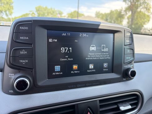 Used 2020 Hyundai Kona SEL Plus w/ Cargo Package AWD/4WD image 17