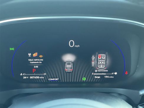 Used 2025 Acura MDX SH-AWD w/ Technology Package image 16