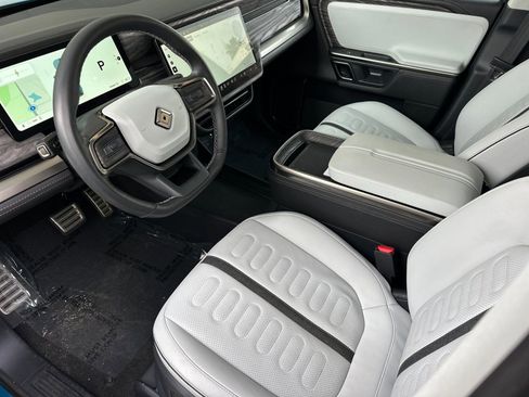 Used 2022 Rivian R1T Launch Edition image 9