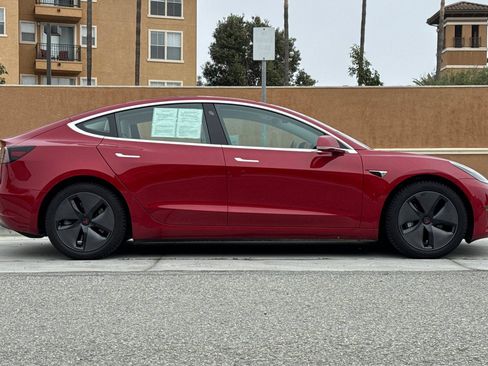 Used 2018 Tesla Model 3 Long Range AWD/4WD image 3