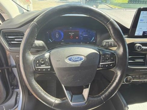 Used 2022 Ford Escape Titanium w/ Titanium Elite Package AWD/4WD image 16