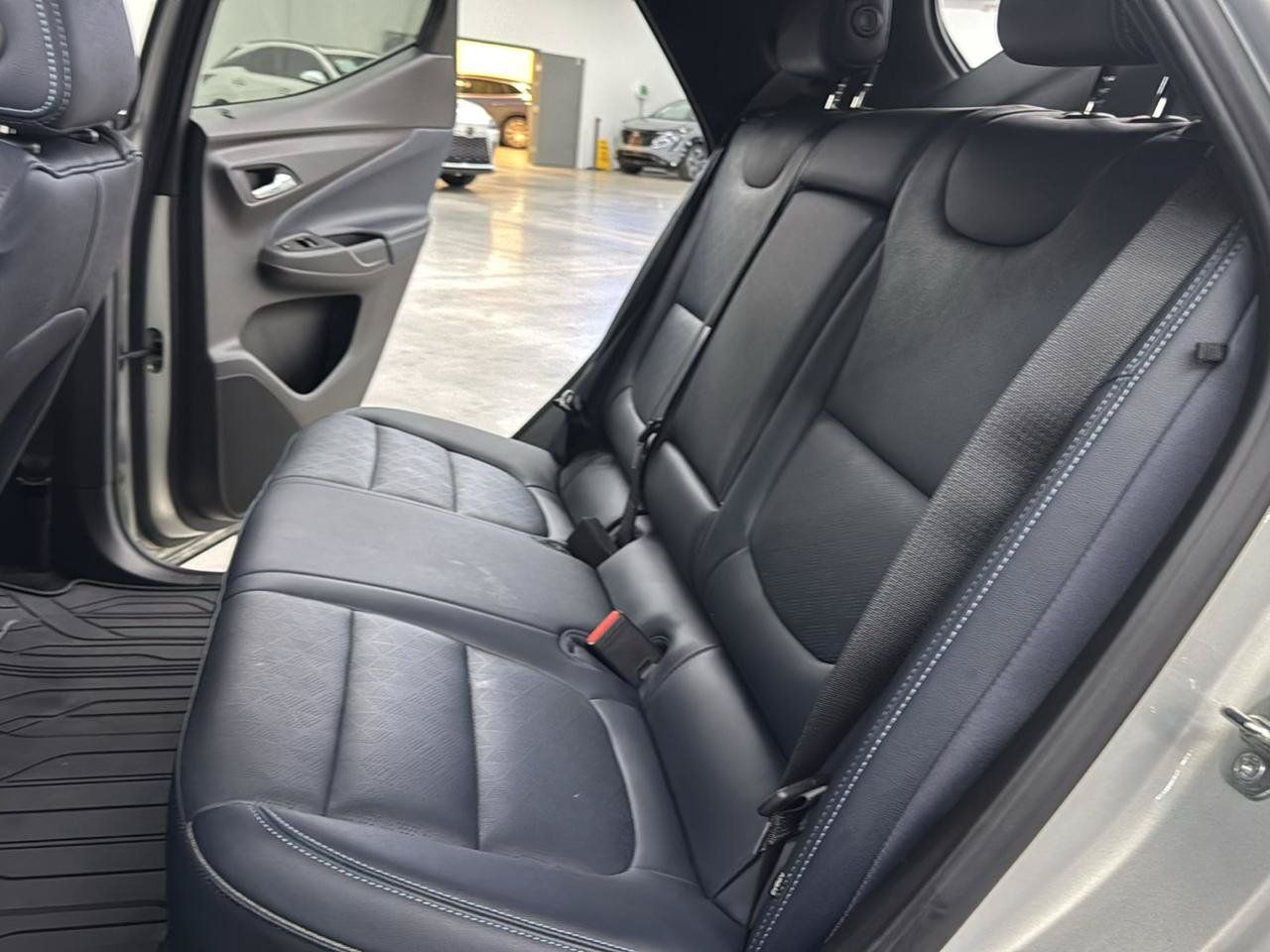 Used 2023 Chevrolet Bolt EUV Premier w/ Sun & Sound Package FWD image 22